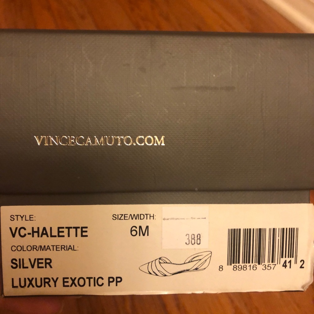Vince Camuto flats